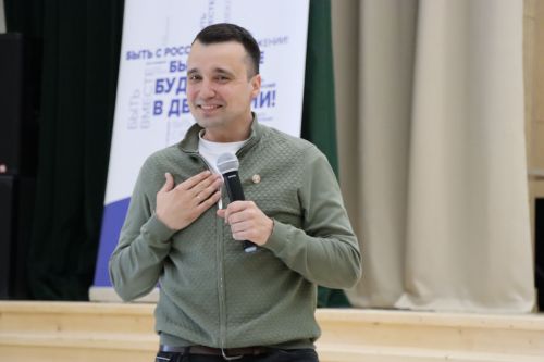 ТР Рәисе ярдәмчесе Тимур Сөләйманов Саба яшьләре белән аралашты [+фоторепортаж]