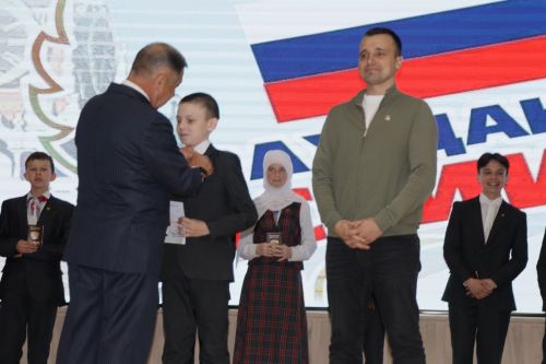 ТР Рәисе ярдәмчесе Тимур Сөләйманов Саба яшьләре белән аралашты [+фоторепортаж]