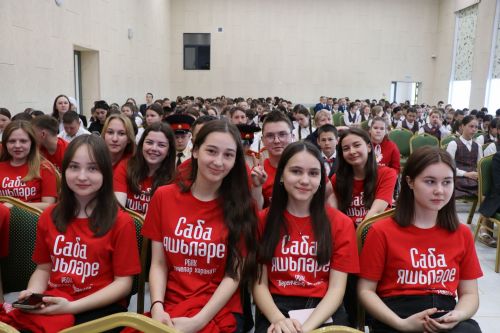 ТР Рәисе ярдәмчесе Тимур Сөләйманов Саба яшьләре белән аралашты [+фоторепортаж]