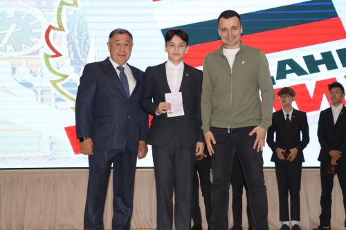 ТР Рәисе ярдәмчесе Тимур Сөләйманов Саба яшьләре белән аралашты [+фоторепортаж]