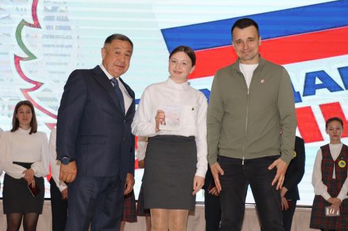 ТР Рәисе ярдәмчесе Тимур Сөләйманов Саба яшьләре белән аралашты [+фоторепортаж]