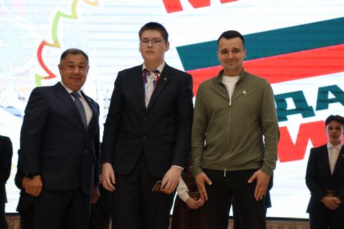 ТР Рәисе ярдәмчесе Тимур Сөләйманов Саба яшьләре белән аралашты [+фоторепортаж]