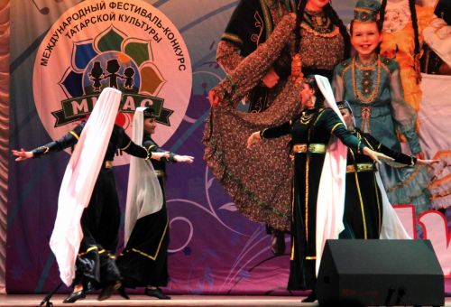 «Бәйрәм» бию ансамбле «Мирас» IV халыкара татар мәдәнияте фестивале лауреаты булды