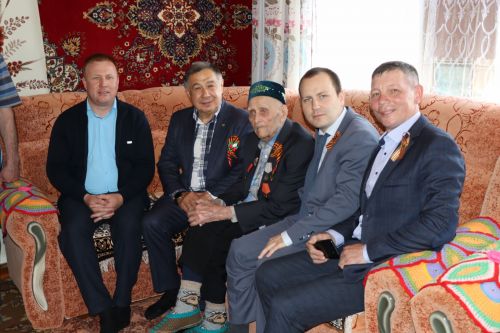 Рәис Миннеханов  Бөек Ватан сугышы  ветераны Хаҗиәхмәт ага Әлмиевны 103 яшь тулуы белән котлады