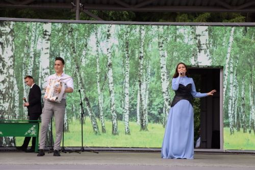 Район эшмәкәрләре үзләренең һөнәри бәйрәмнәрен билгеләп үтте