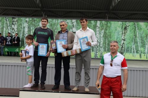 Район эшмәкәрләре үзләренең һөнәри бәйрәмнәрен билгеләп үтте