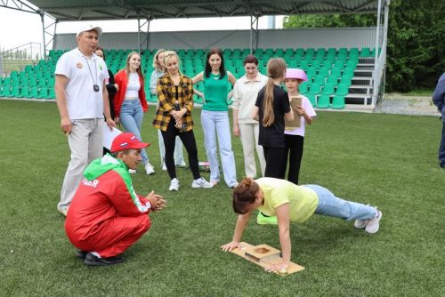 Район эшмәкәрләре үзләренең һөнәри бәйрәмнәрен билгеләп үтте
