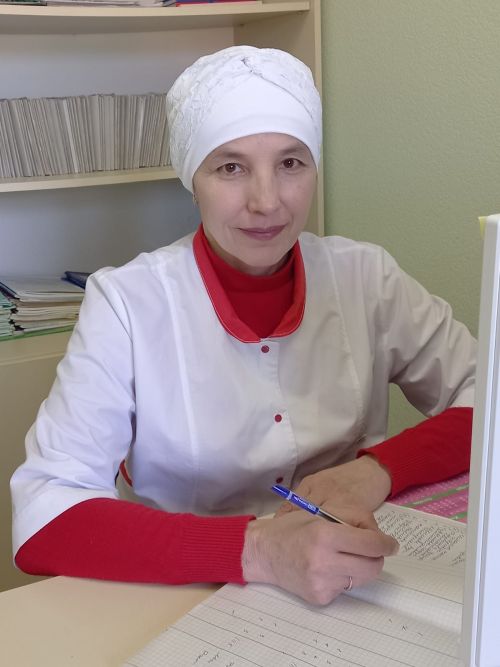 Фельдшер Гөлфия Гибадуллина  36 ел сәламәтлек сагында