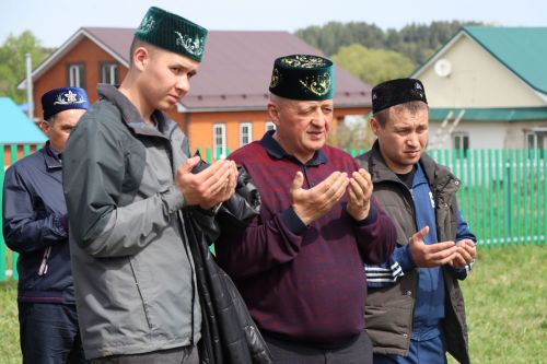 Саба районы батыр улын соңгы юлга озатты [+фоторепортаж]