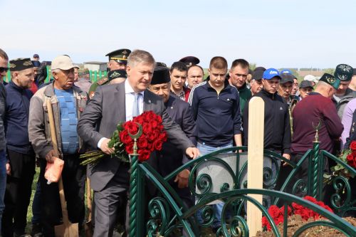 Саба районы батыр улын соңгы юлга озатты [+фоторепортаж]