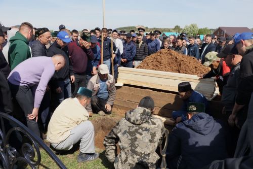 Саба районы батыр улын соңгы юлга озатты [+фоторепортаж]