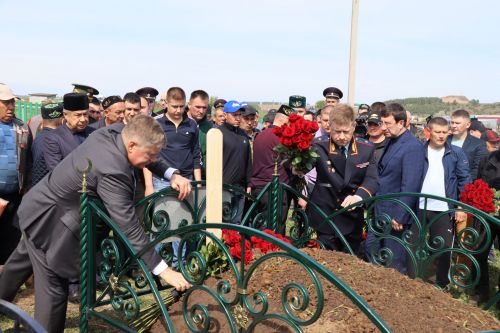 Саба районы батыр улын соңгы юлга озатты [+фоторепортаж]