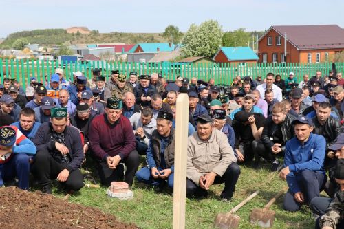 Саба районы батыр улын соңгы юлга озатты [+фоторепортаж]