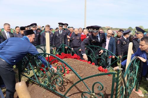 Саба районы батыр улын соңгы юлга озатты [+фоторепортаж]