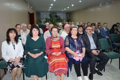 «Җирдә үзеңнән соң якты эз калдырасың килсә – укытучы бул»
