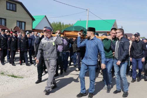 Саба районы батыр улын соңгы юлга озатты [+фоторепортаж]