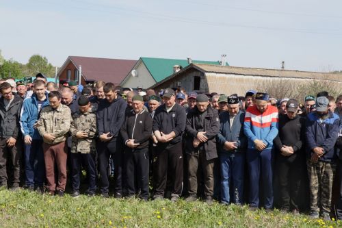 Саба районы батыр улын соңгы юлга озатты [+фоторепортаж]
