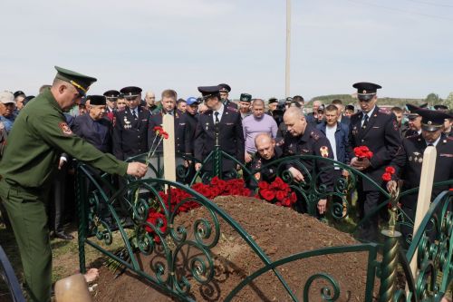Саба районы батыр улын соңгы юлга озатты [+фоторепортаж]