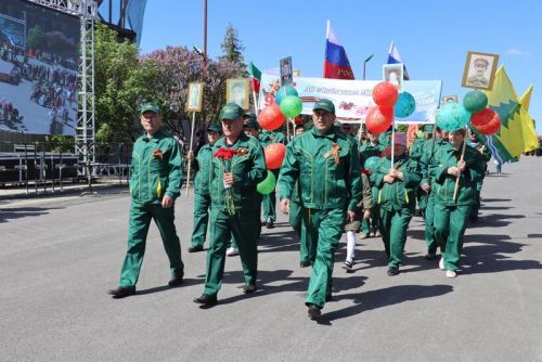9 Май – Җиңү көнендә  Сабада 5 меңгә якын  кеше  парадка чыкты