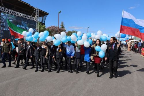 9 Май – Җиңү көнендә  Сабада 5 меңгә якын  кеше  парадка чыкты