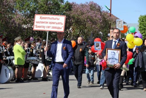 9 Май – Җиңү көнендә  Сабада 5 меңгә якын  кеше  парадка чыкты