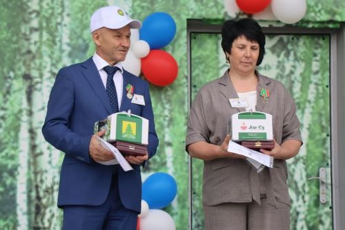 Сабантуйның сабан һәм  җыр бәйгесе батырлары тәкә  алды