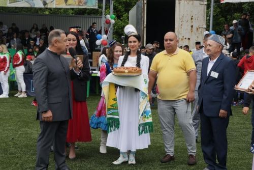 Сабантуйның сабан һәм  җыр бәйгесе батырлары тәкә  алды