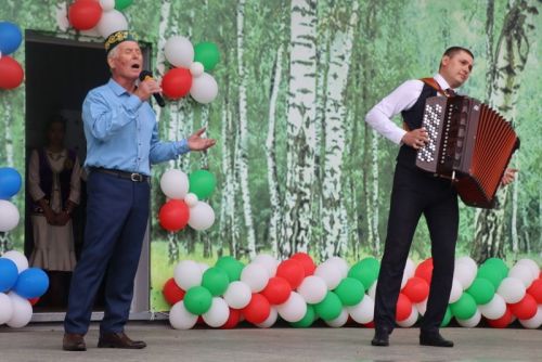 Сабантуйның сабан һәм  җыр бәйгесе батырлары тәкә  алды