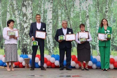 Сабантуйның сабан һәм  җыр бәйгесе батырлары тәкә  алды