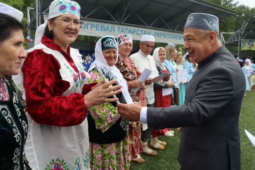 Сабантуйның сабан һәм  җыр бәйгесе батырлары тәкә  алды