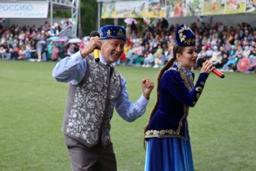Сабантуйның сабан һәм  җыр бәйгесе батырлары тәкә  алды