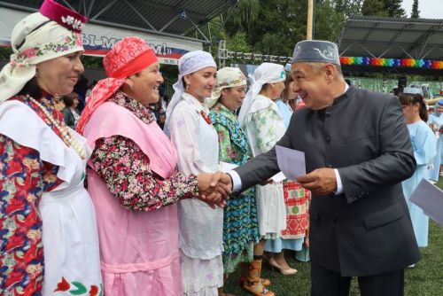 Сабантуйның сабан һәм  җыр бәйгесе батырлары тәкә  алды