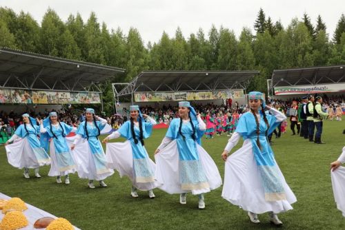 Сабантуйның сабан һәм  җыр бәйгесе батырлары тәкә  алды