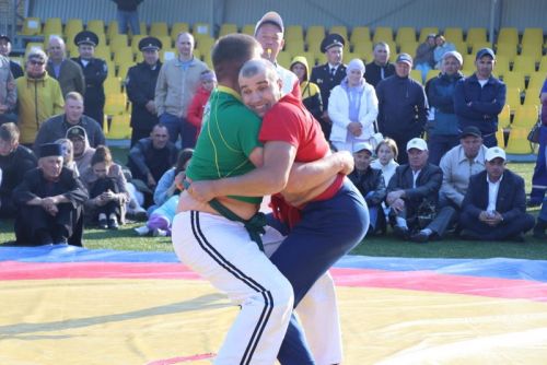 Делюс абсолют батыр калды, яшүсмерләр арасында Нияз Хәлиуллин барысын  да шаккаттырды