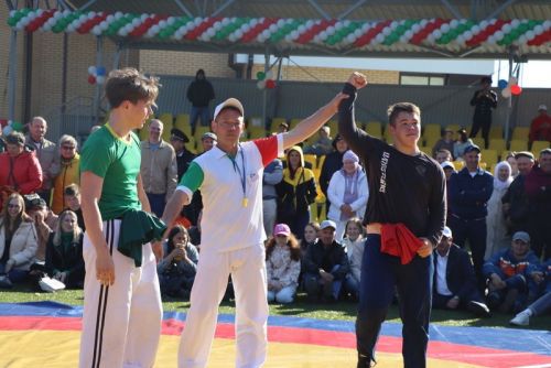 Делюс абсолют батыр калды, яшүсмерләр арасында Нияз Хәлиуллин барысын  да шаккаттырды