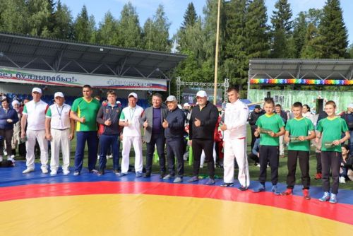Делюс абсолют батыр калды, яшүсмерләр арасында Нияз Хәлиуллин барысын  да шаккаттырды