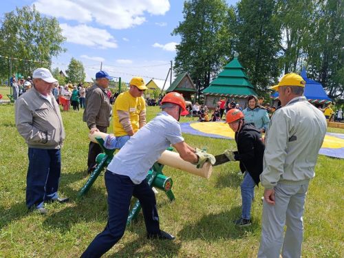 Лесхоз бистәсендә узган быелгы Сабантуй кызыклы уеннары белән истә калыр