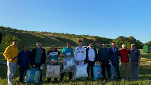 Олы Кибәчедә татарча көрәштә абсолют батыр булып Язнур Гарипов калды
