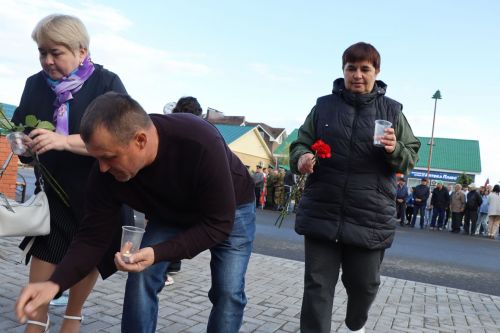 Сабада хәтер шәмнәре  кабынды