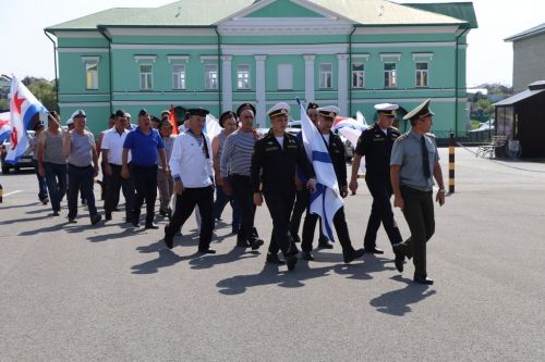 Саба  урамында диңгезчеләр  маршы узды