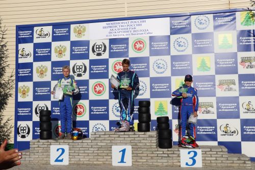 «Аргамак» картодромында  Россия чемпионаты җиңүчеләрен бүләкләү тантанасы узды