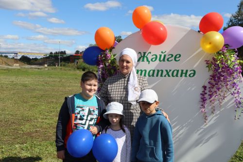 Сабада «Җәйге китапханә-2023» проектында катнашучыларны тәбрикләделәр [фоторепортаж]