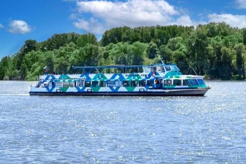 Юлбатлылар теплоходта сәяхәт кылып кайттылар