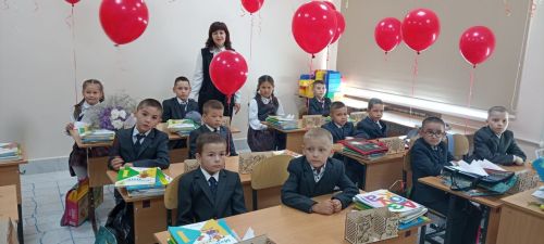 Икшермә кадет-мәктәбендә тәүге кыңгырау 13 укучы өчен яңгырады