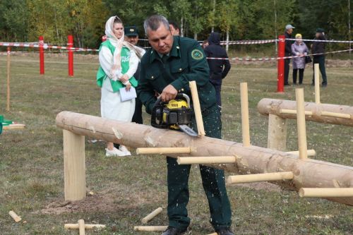 Саба урманчылыгында  үз  һөнәренең  осталары  ачыкланды