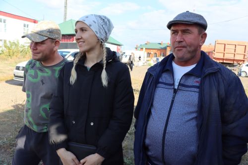 Күрше районнардан да килделәр