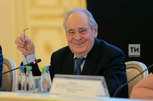 Бүген Татарстанның беренче Президенты Минтимер Шәймиевның туган көне