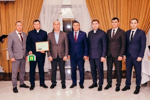 «Игенче» җәмгыяте хезмәтчәннәре «Уңыш бәйрәмен» мул табын артында билгеләп үтте