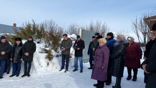 Бүген райондашыбыз, махсус хәрби операциядә вафат булган Радик Исхаковны соңгы юлга озаттылар (фото +видео)