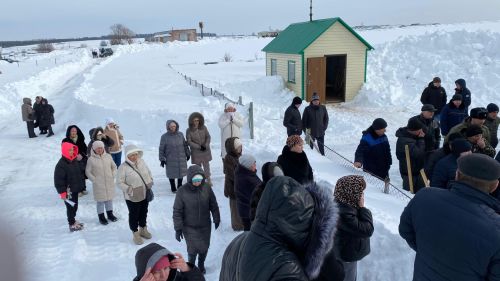 Бүген райондашыбыз, махсус хәрби операциядә вафат булган Радик Исхаковны соңгы юлга озаттылар (фото +видео)
